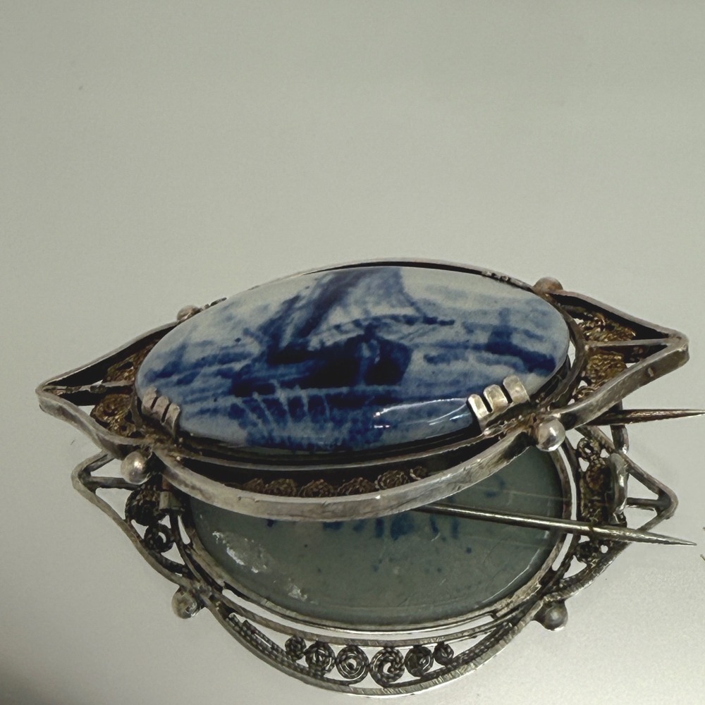 Antique Delft Porcelain Brooch Windmill Filigree Silver Pin Pre-1920 - Picture 8 of 8